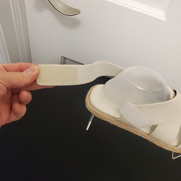 VINCE Tenison Espadrille Sandstone In Color Leather Sandals Size 10M, Stylish - Picture 6 of 11